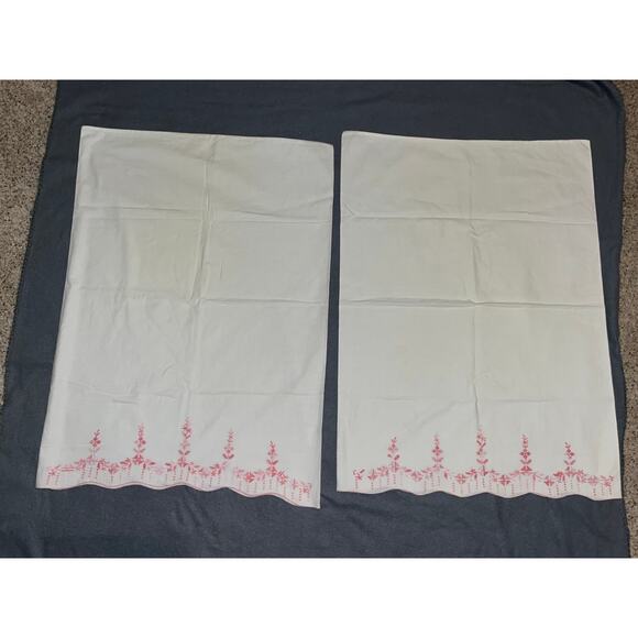 Hand Embroidered Pillow Cases Pink Scalloped Hem Floral Vtg Cotton Standard - Picture 1 of 7